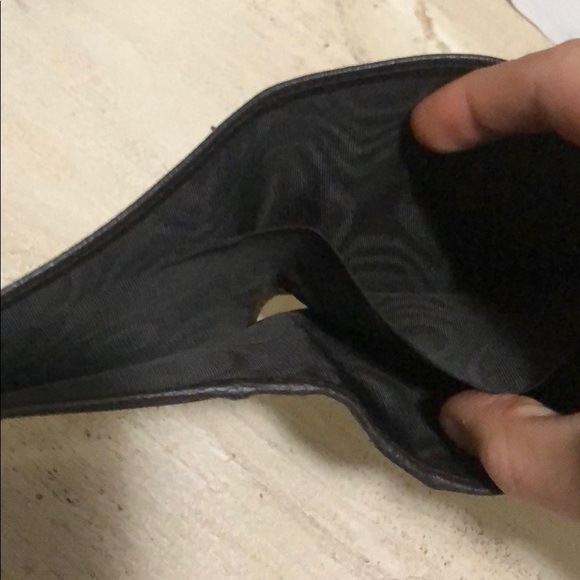 Gucci Men’s Bifold Wallet GG Monogram - Picture 3 of 3